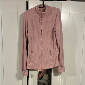 Lululemon nulu size 12